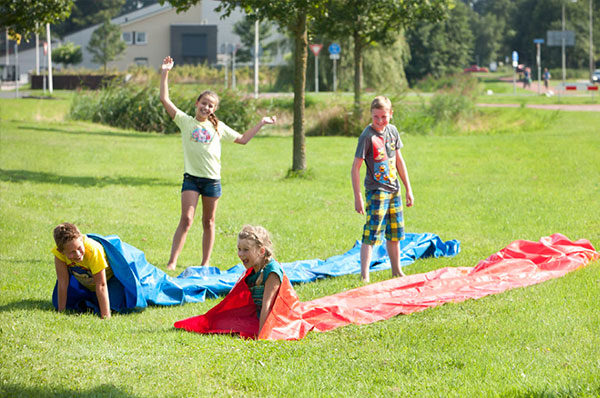 Zeskamp spel ‘Kruiptunnel’ huren